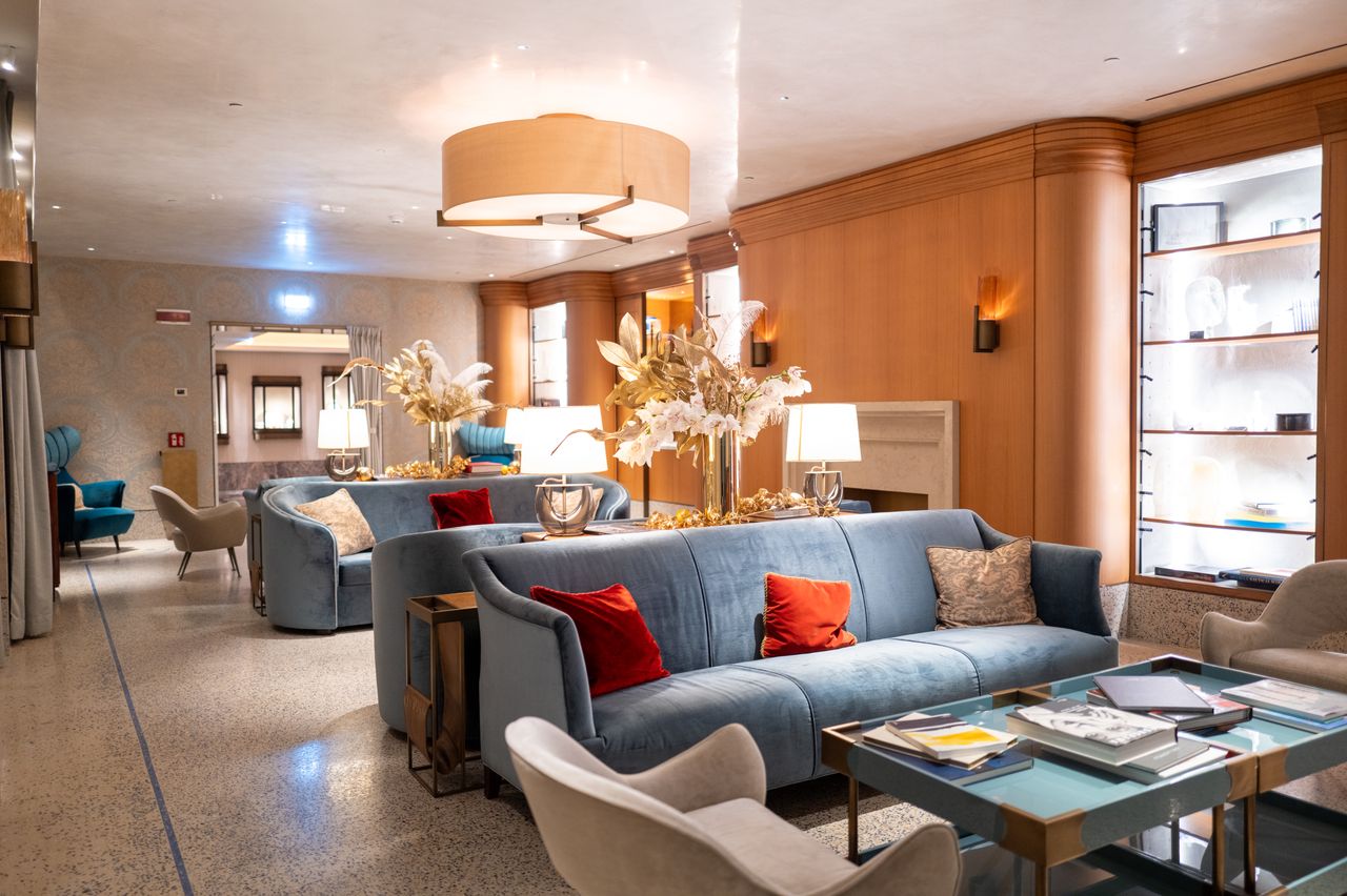 hotel lobby lounge furniture — Boutique Hotel Furniture Project